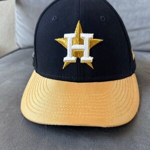 Black and Gold Baseball Cap